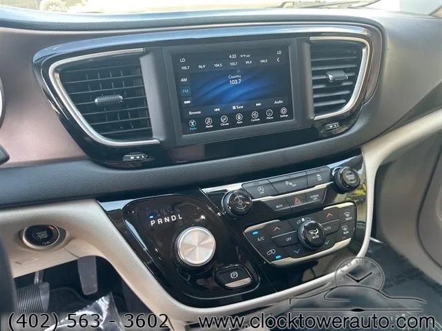 Vehicle image 22